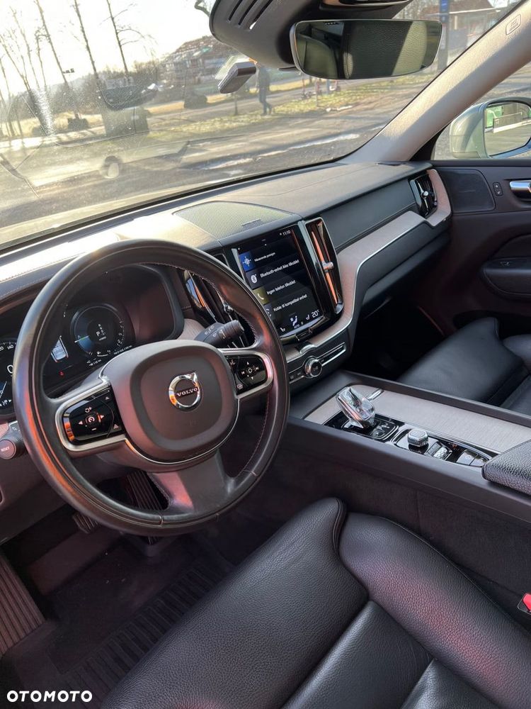 Volvo XC 60 T6 Plug-In Hybrid AWD R-Design - 13