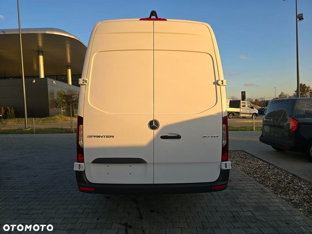 Mercedes-Benz Sprinter 317 CDI Long PRO 9G-Tronic - 7