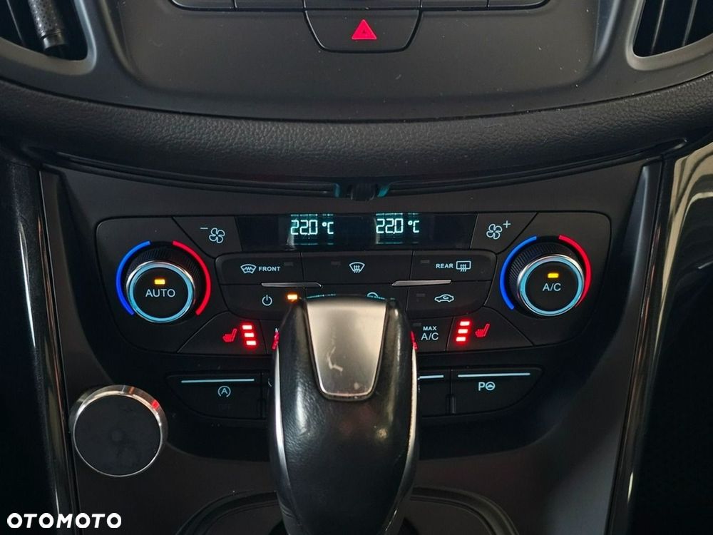 Ford Kuga - 28