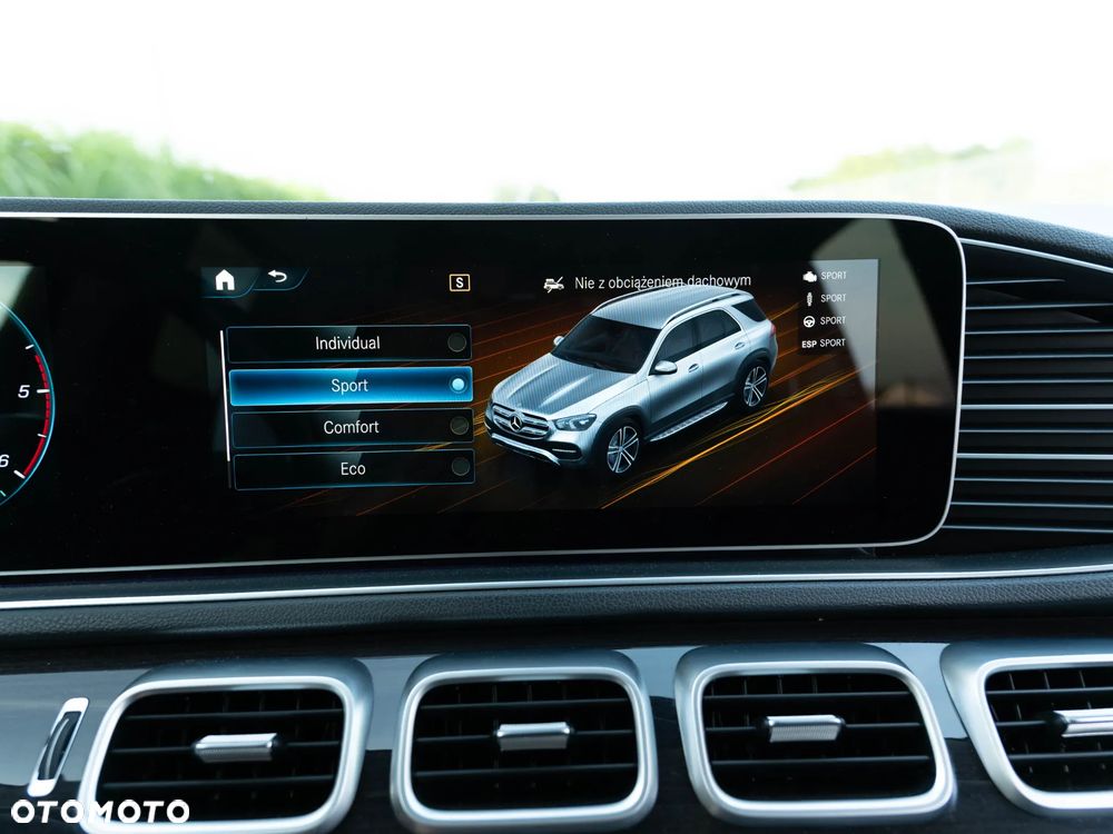 Mercedes-Benz GLE 300 d 4Matic 9G-TRONIC AMG Line - 29