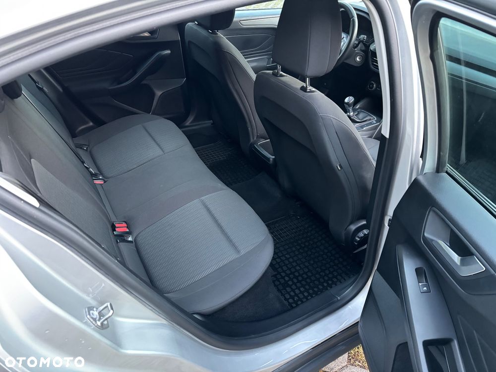 Ford Focus 1.5 EcoBlue Trend - 25