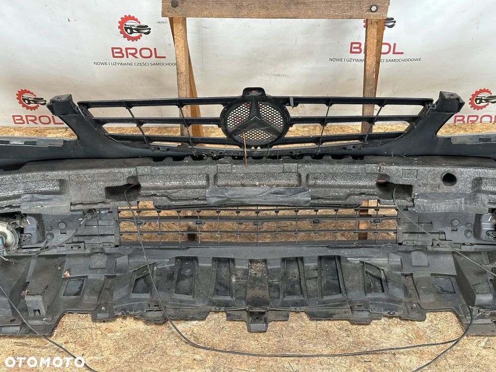 ZDERZAK PRZEDNI MERCEDES A-KLASA LIFT C191  PDC - 6