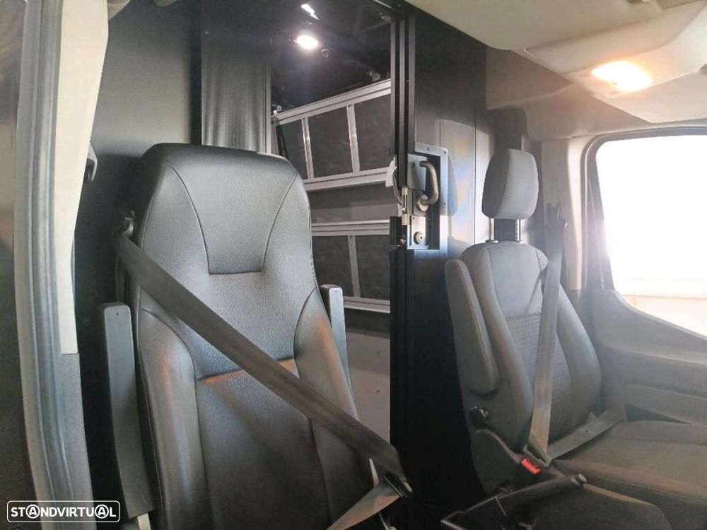Ford Transit 2.0TDCI 130HP MHEV 330 L3H2 FWD TREND - 3