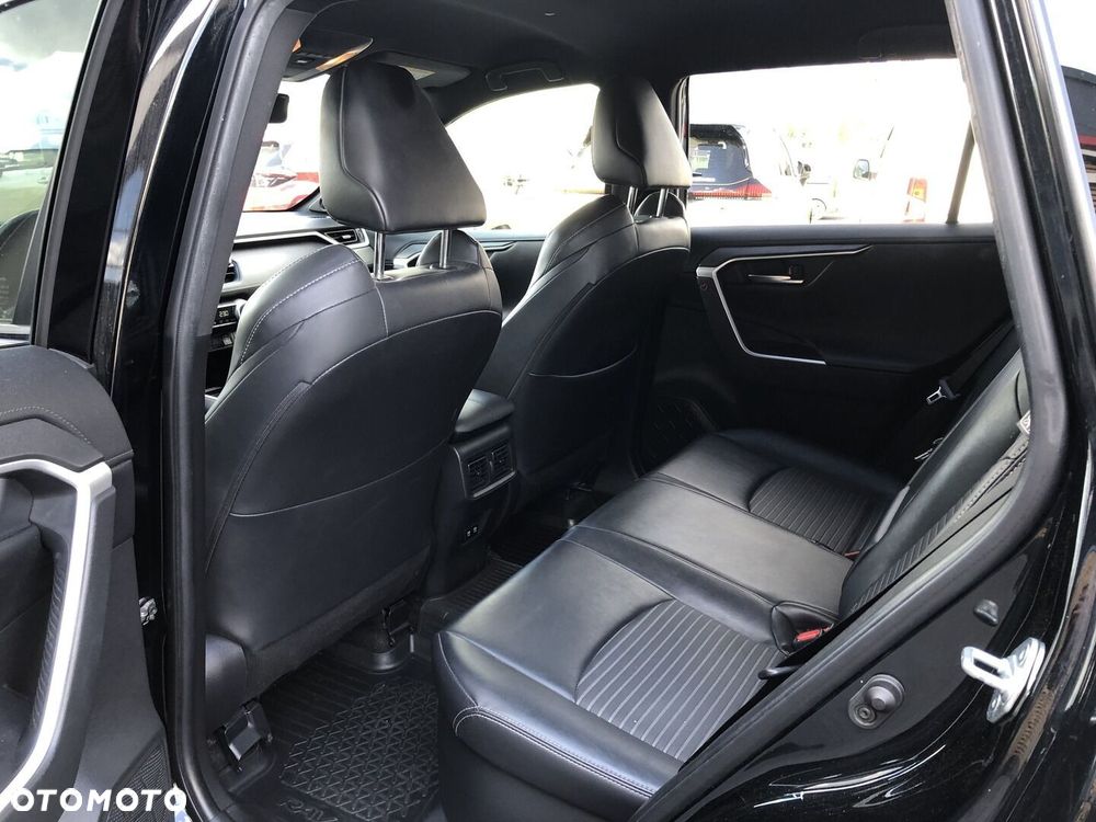 Toyota RAV4 - 18