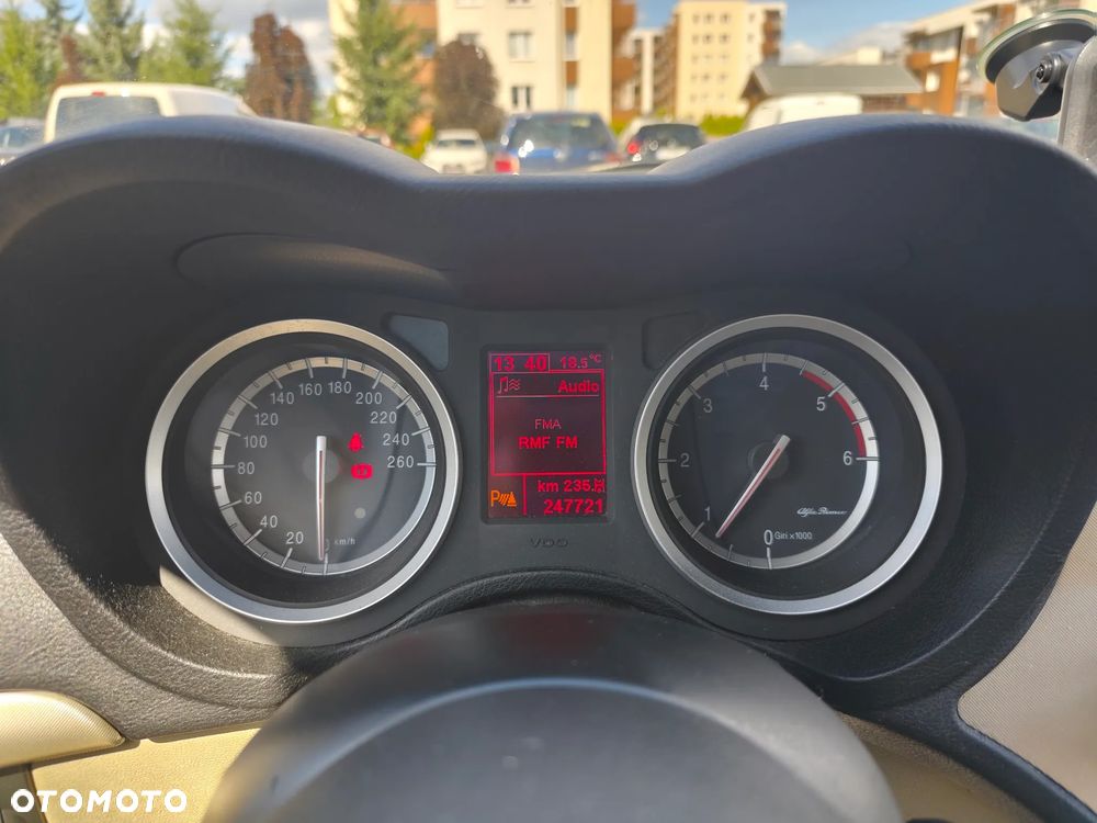 Alfa Romeo 159 1.9 JTDM 16V DPF Distinctive - 10