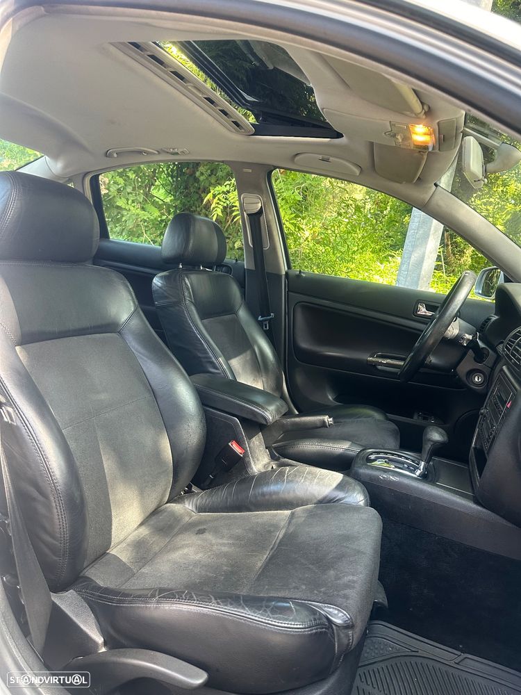 VW Passat 1.9 TDi Highline Tip - 16