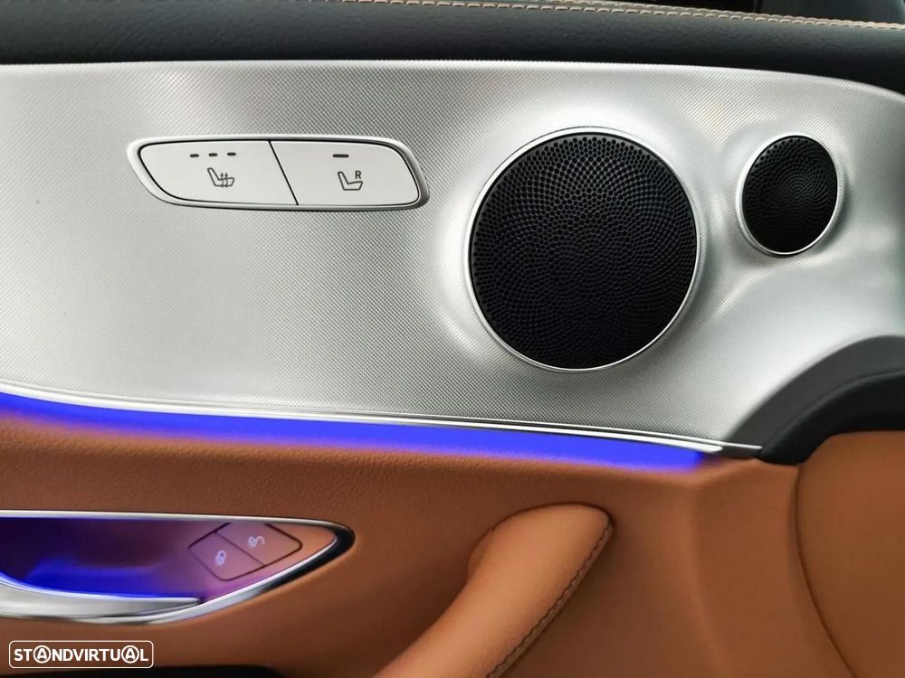 Mercedes-Benz E 220 — fotografia 15