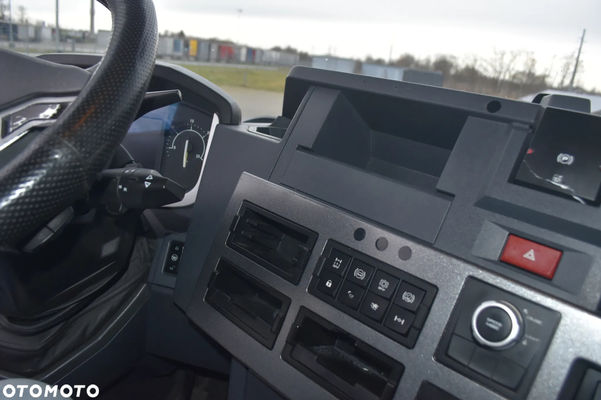 Renault T 440 - 19