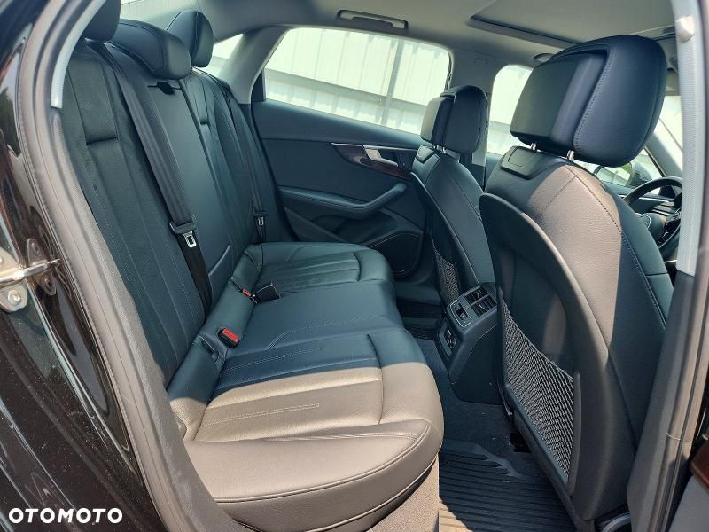 Audi A4 Limousine - 13