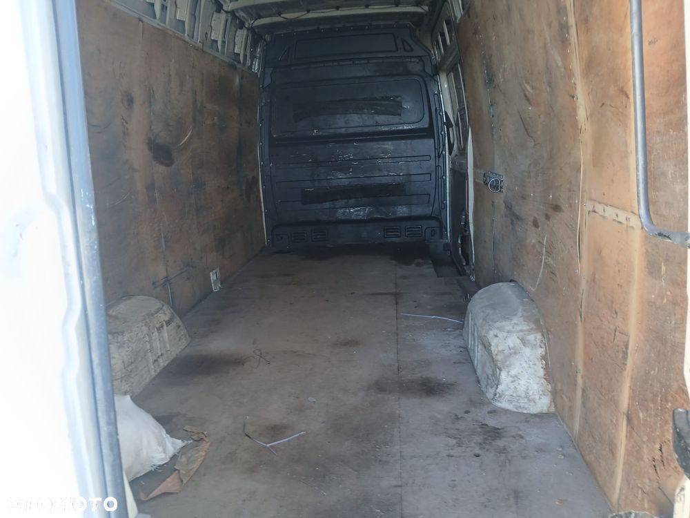 Volkswagen CRAFTER - 5