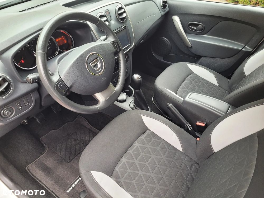 Dacia Sandero Stepway TCe 90 (S&S) Prestige - 23