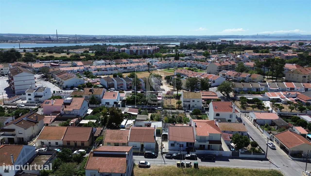 Terreno Urbano para Construção na Vila-Chã, Barreiro | 267 m² | 75.000 - Grande imagem: 2/8