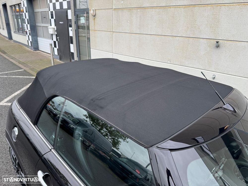 MINI Cabrio John Cooper Works Auto Desportiva - 31