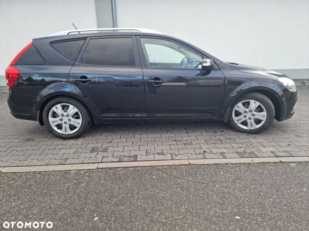 Kia Ceed 1.6 Crdi Comfort + - 5
