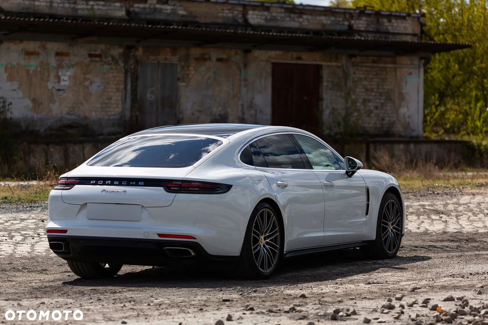 Porsche Panamera 4 Executive - 8