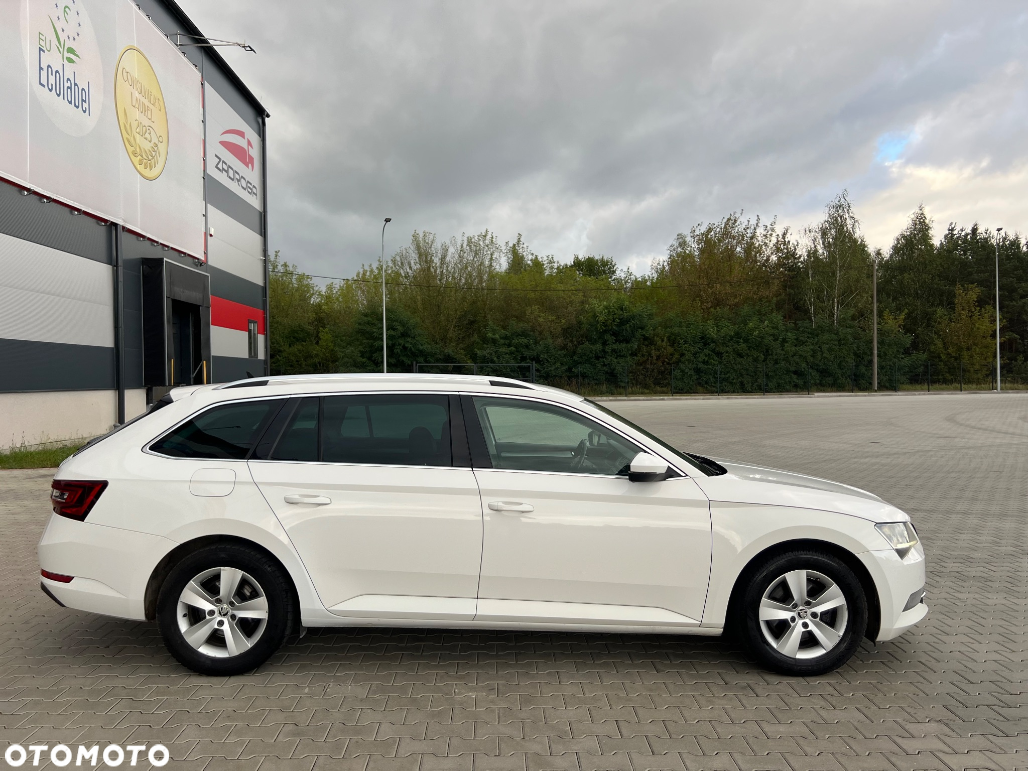 Skoda Superb 2.0 TDI 4x4 DSG Premium Edition - 13