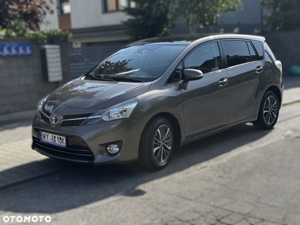 Toyota Verso 1.8 Prestige MS 7os EU6 - 13