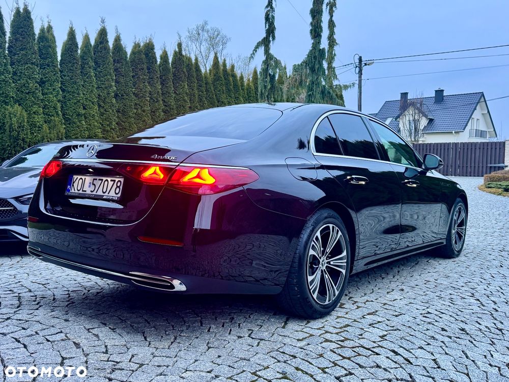 Mercedes-Benz Klasa E 220 d 4-Matic - 13