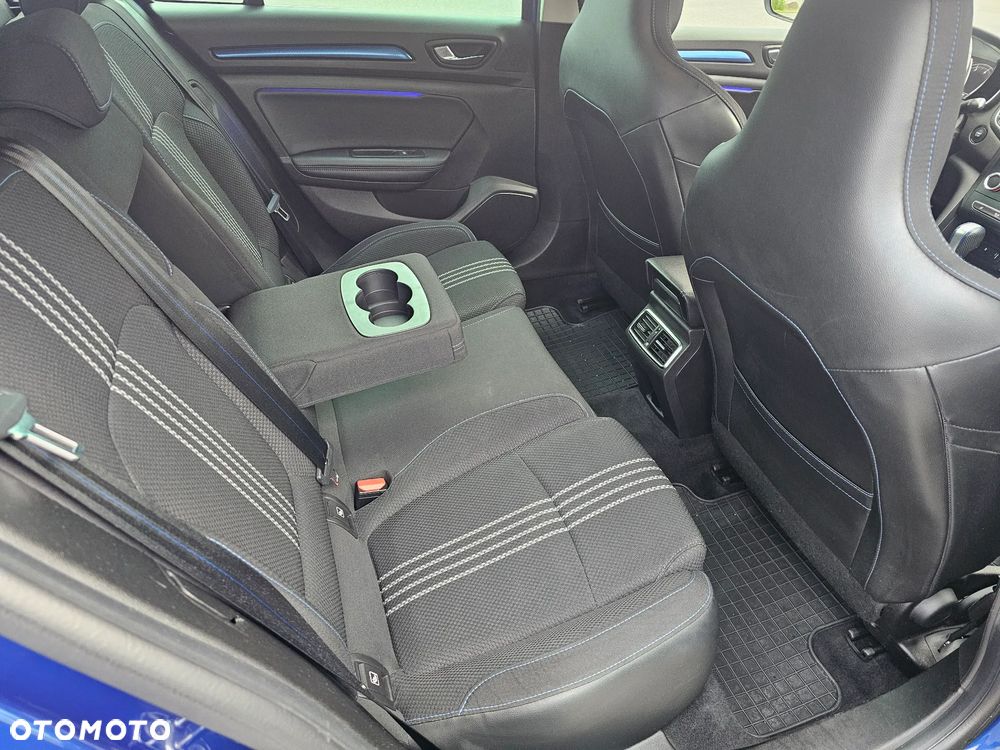 Renault Megane 1.6 dCi GT EDC - 8