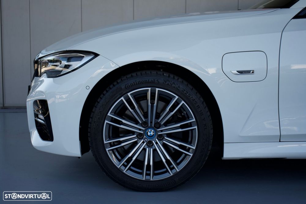 BMW 330 e xDrive Aut. M Sport - 20