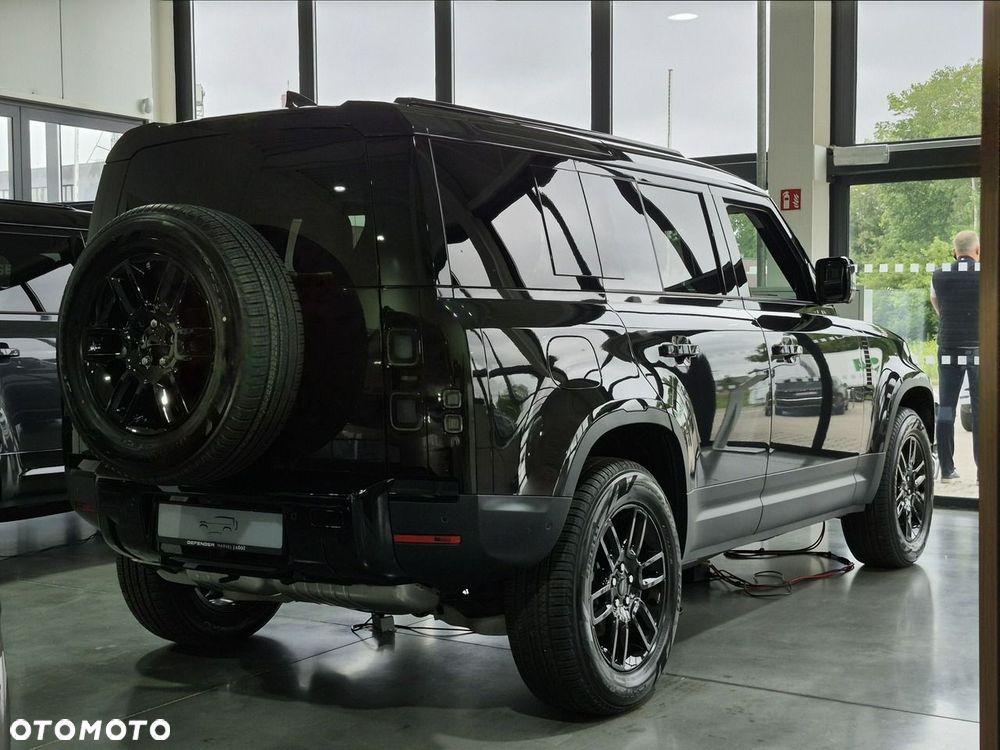Land Rover Defender - 6