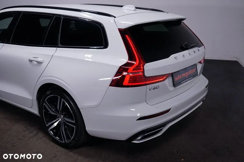 Volvo V60 T6 AWD Recharge Geartronic RDesign - 6