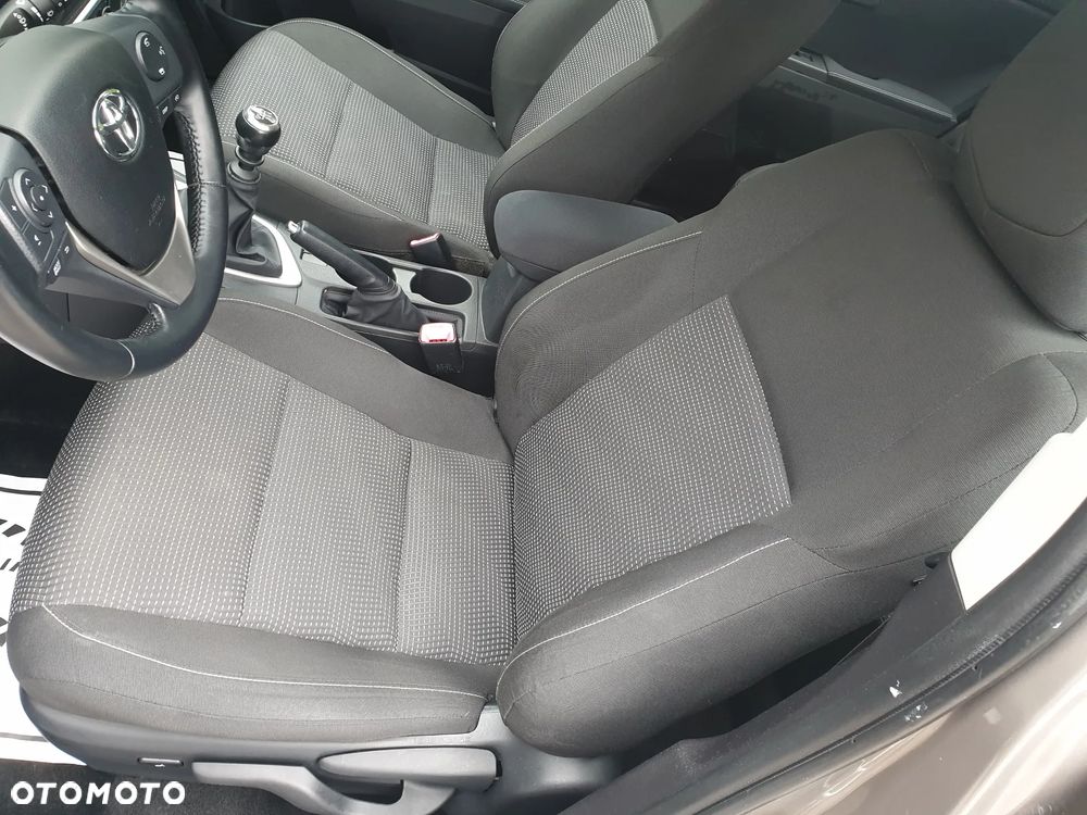 Toyota Auris 1.6 Life - 17