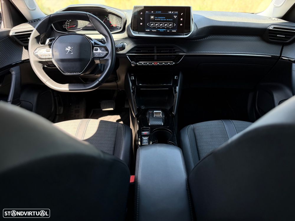 Peugeot 2008 PureTech 130 EAT8 Allure - 4