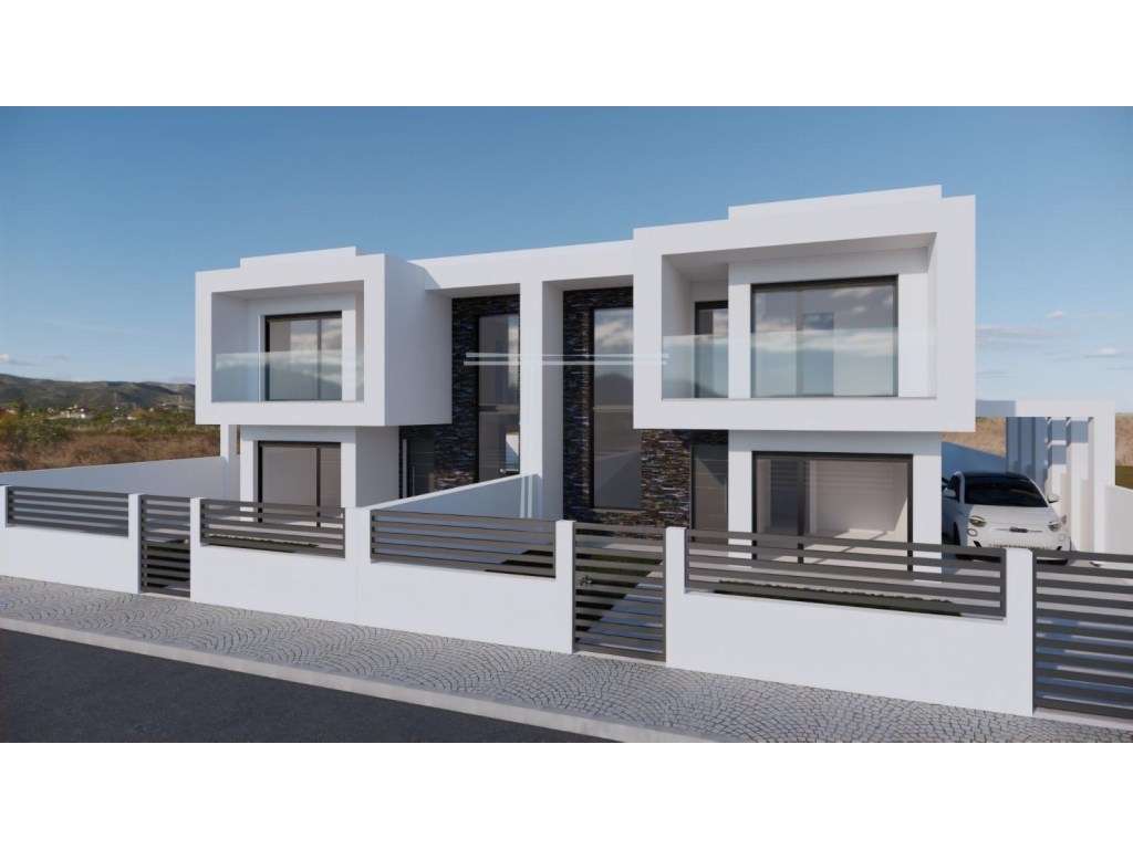 Moradia geminada T4, arquitetura contemporânea com parqueamento e p... - Grande imagem: 2/4