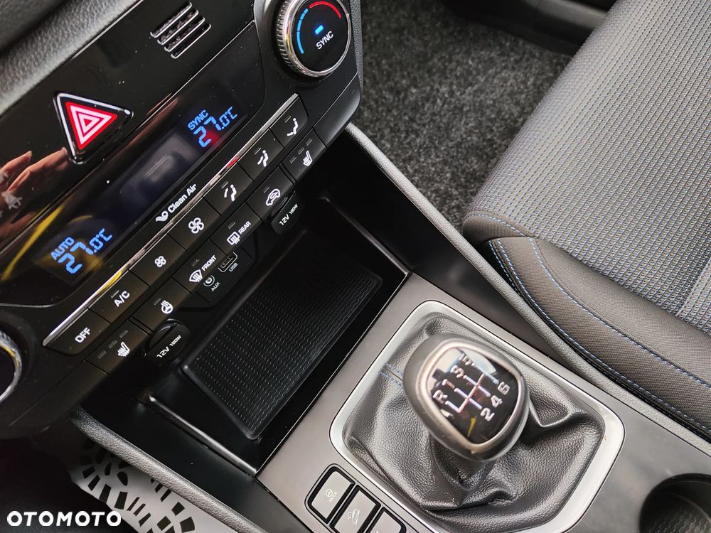 Hyundai Tucson 2.0 CRDI Comfort 4WD - 11