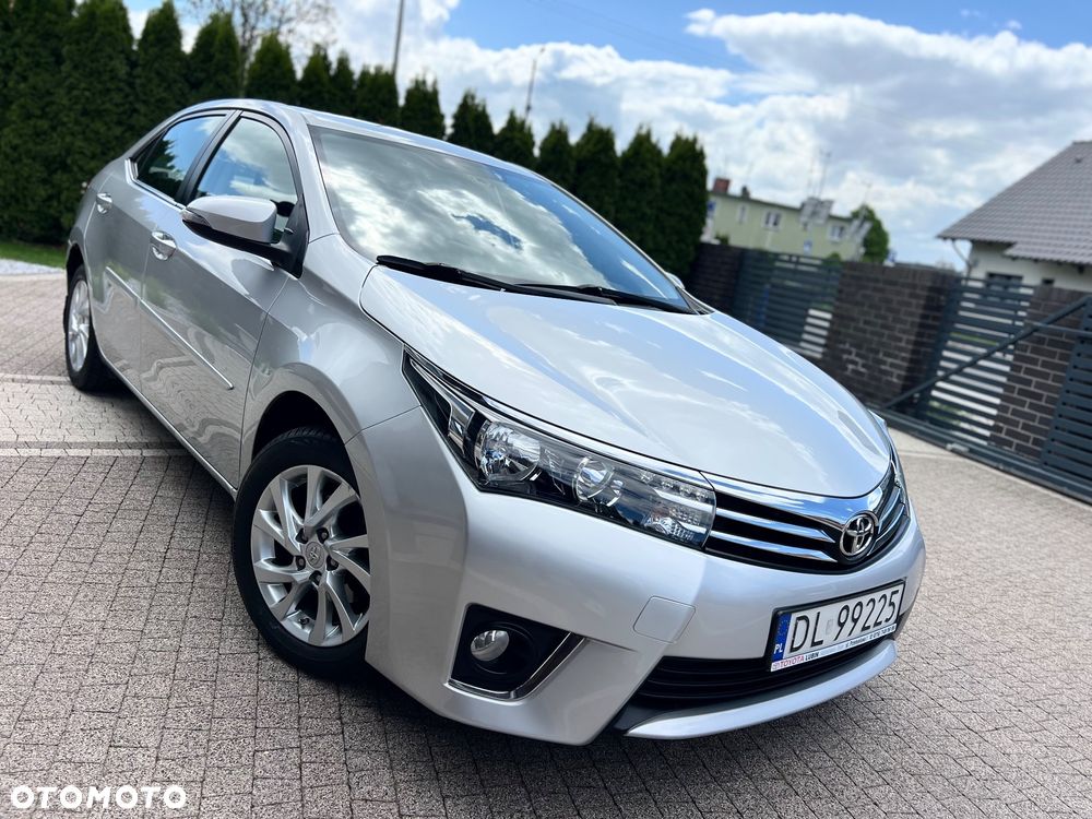 Toyota Corolla 1.6 Premium - 18