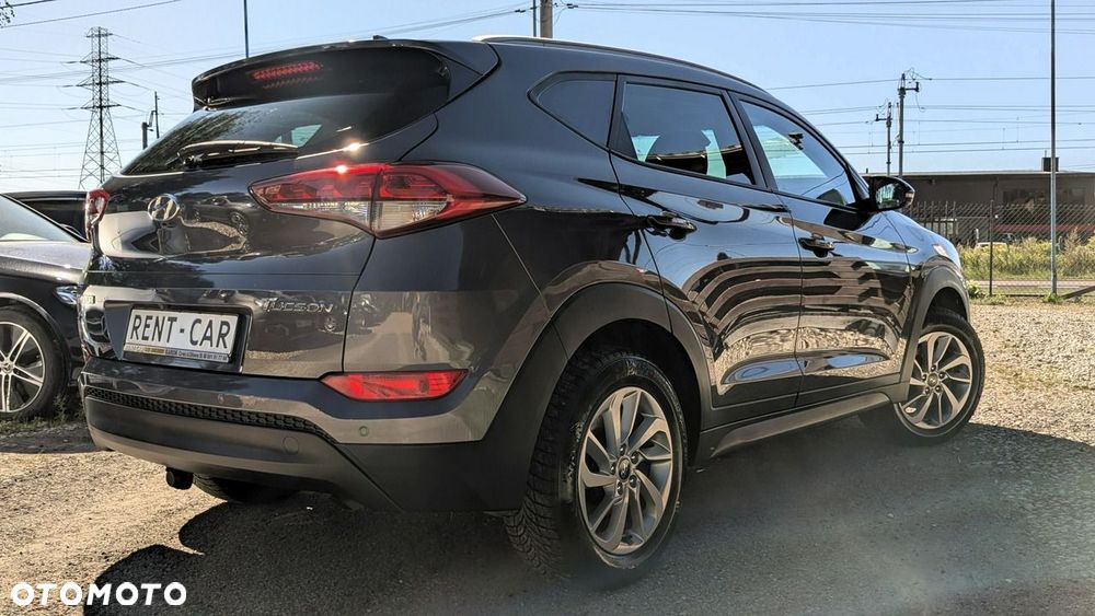 Hyundai Tucson blue 1.7 CRDi 2WD Advantage - 12