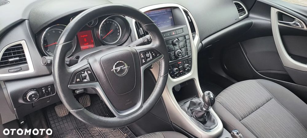 Opel Astra 1.4 Turbo Selection - 29