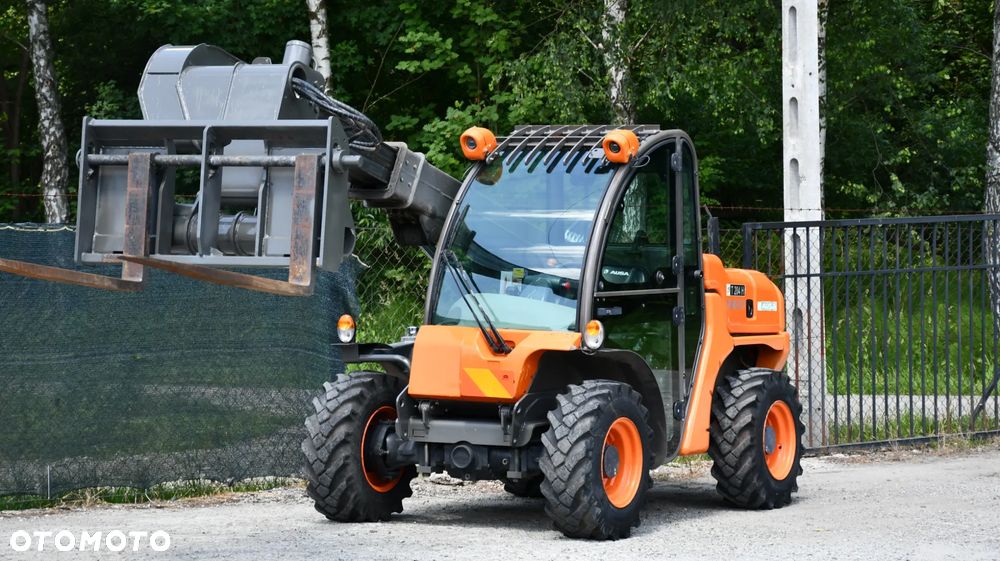 Ausa T 240H - 16