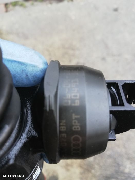 Injectoare vw golf 5 motor 1.9 tdi, Audi A3 8P, touran,COD MOTOR BLS - 1