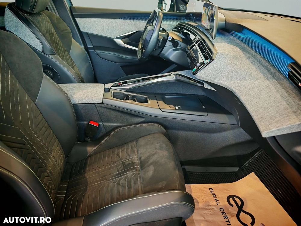 Peugeot 3008 e-3008 73 kWh GT - 12