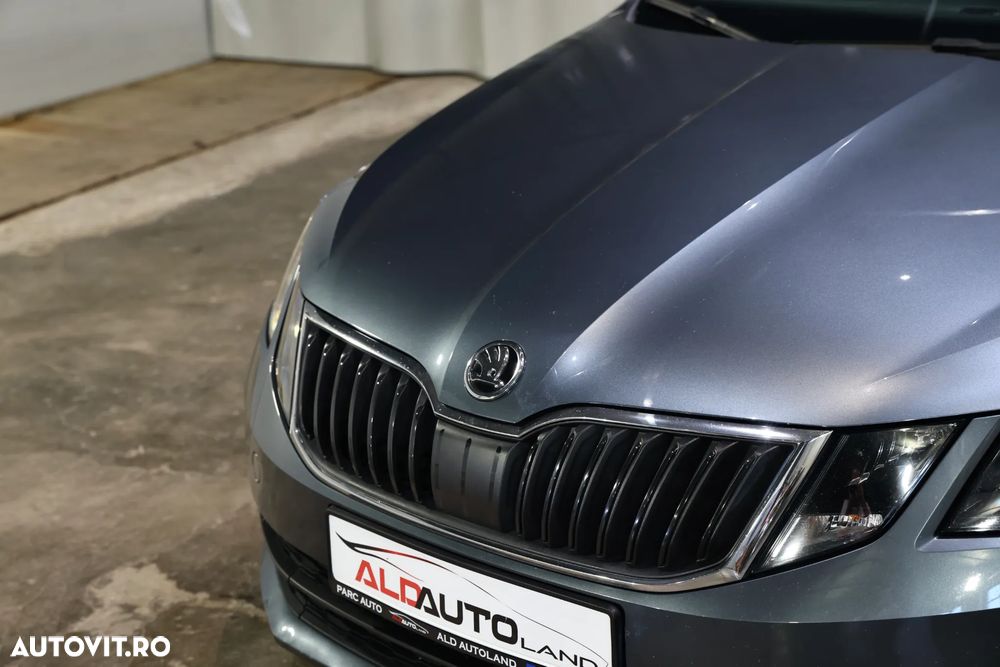 Skoda Octavia 1.6 TDI DSG Ambition - 26
