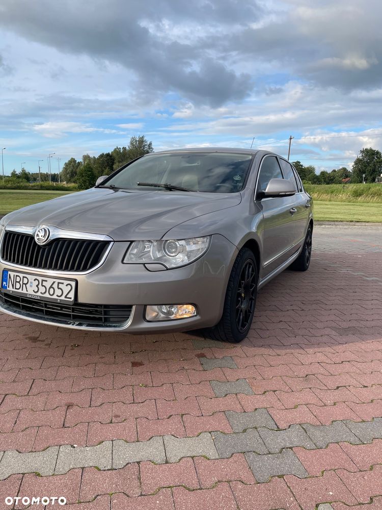 Skoda Superb 2.0 TDI Platinum DSG - 3