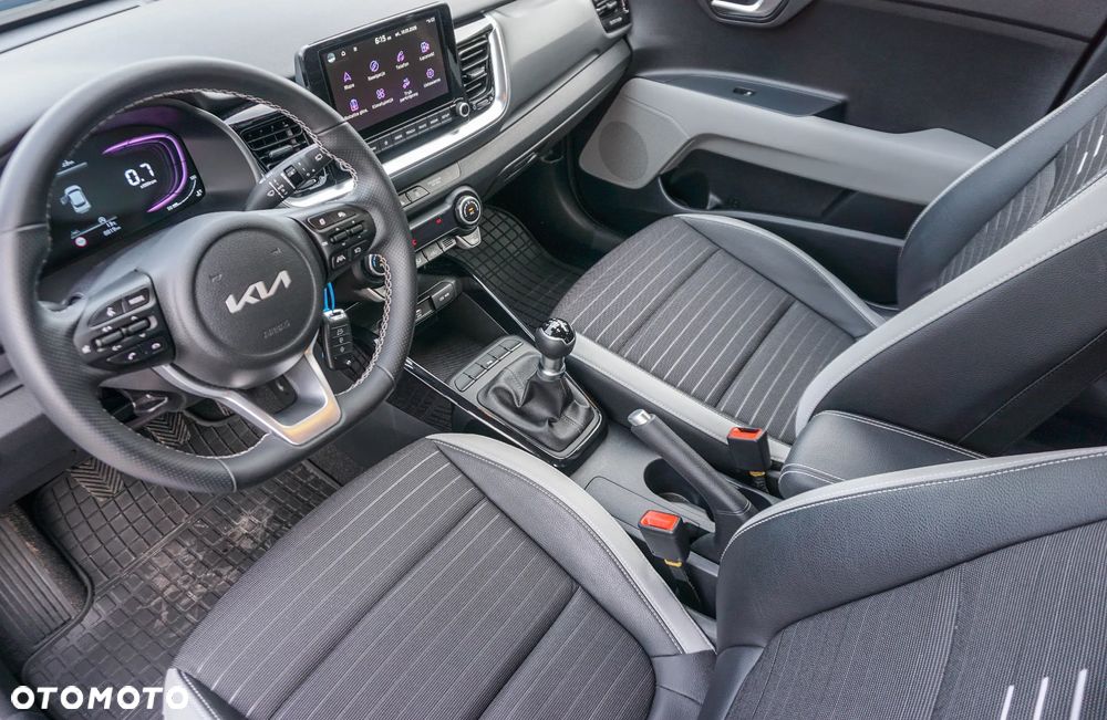 Kia Stonic 1.2 L - 27