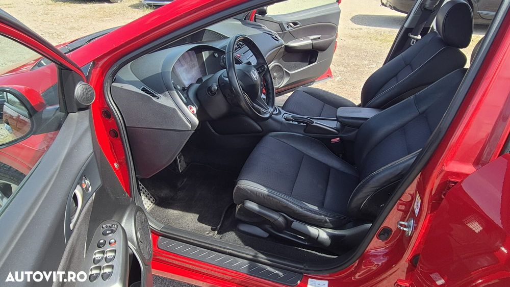 Honda Civic 1.8i-VTEC Sport - 7