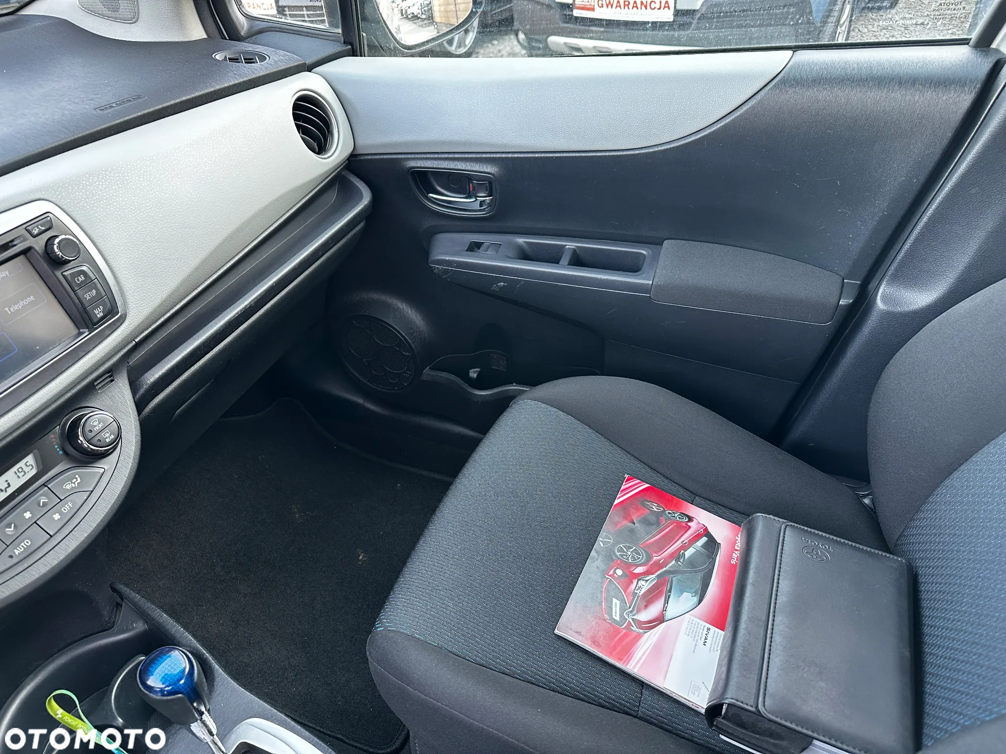 Toyota Yaris - 16