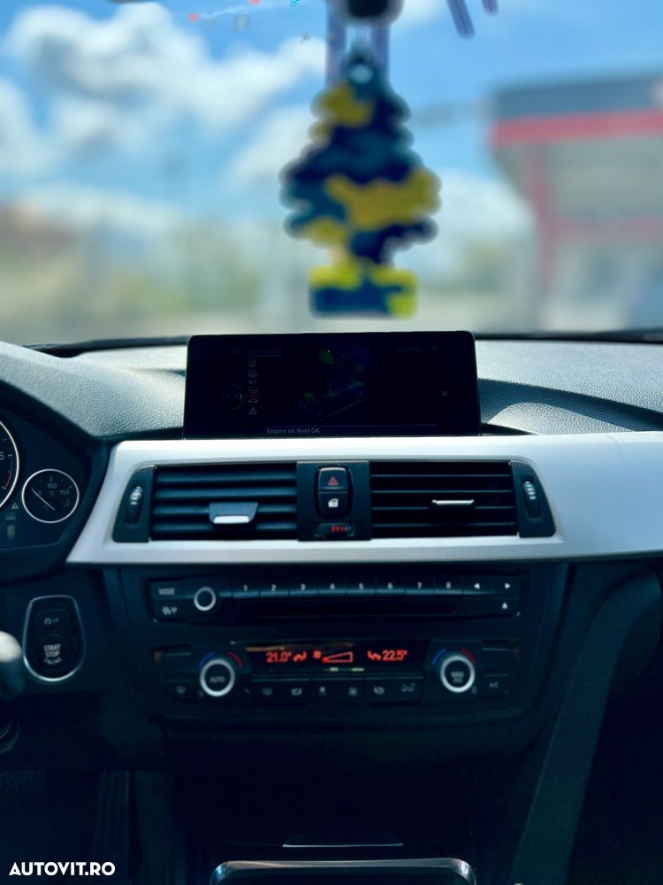 BMW Seria 3 318d - 12