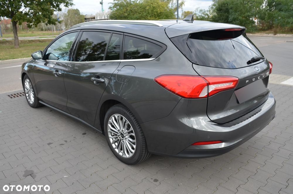 Ford Focus 2.0 EcoBlue Titanium - 8