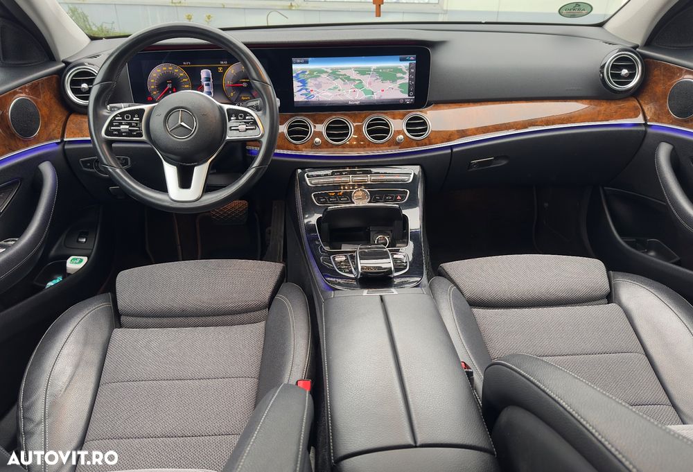 Mercedes-Benz E 220 d Aut. - 25