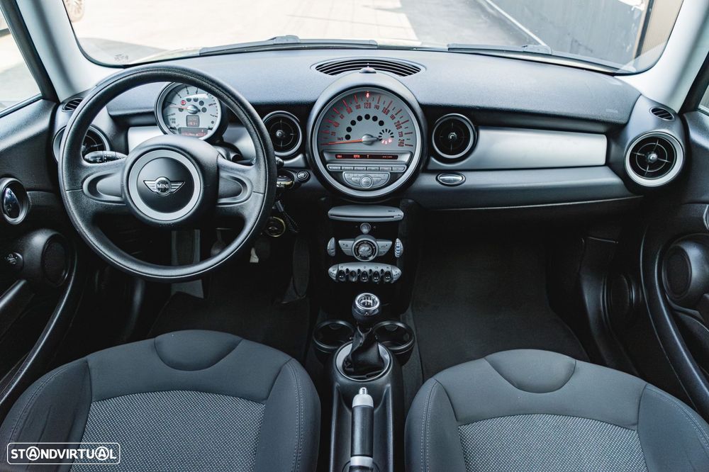 MINI Clubman Cooper D - 21