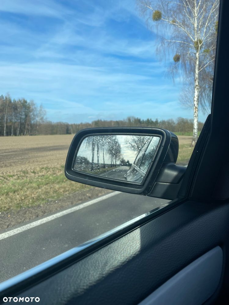 BMW Seria 5 525i - 9