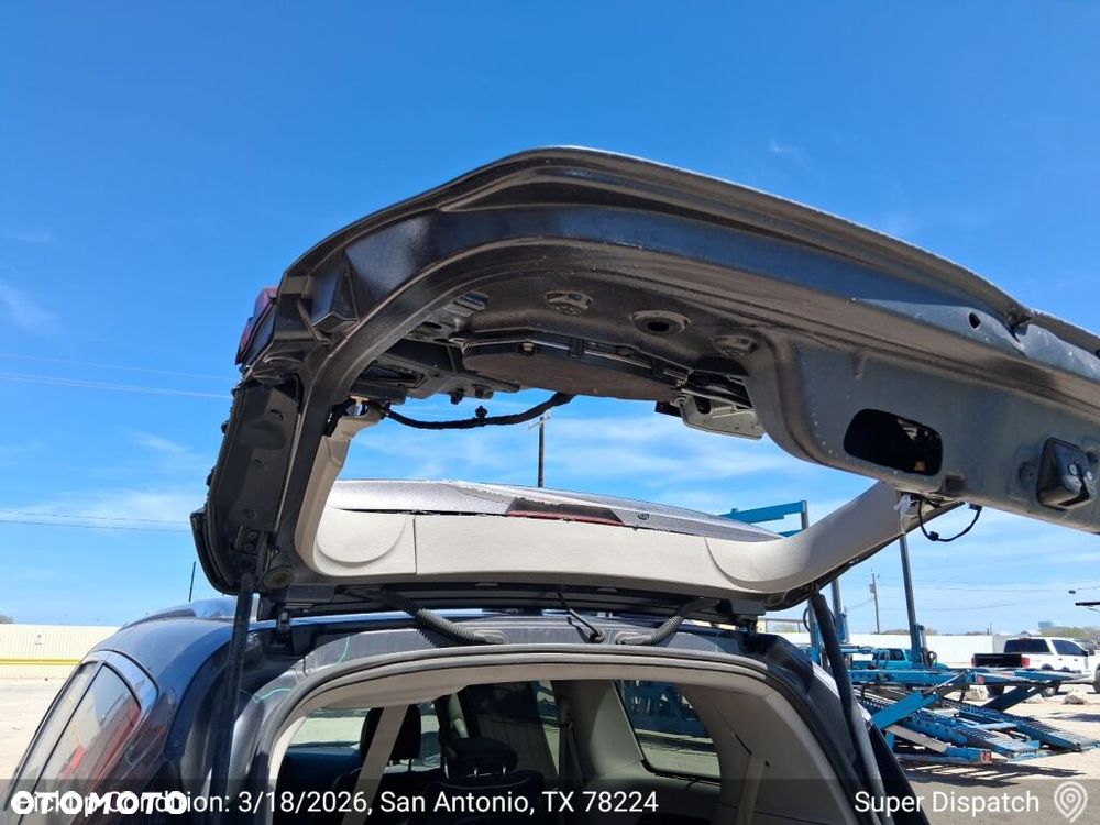 Chrysler Pacifica - 27