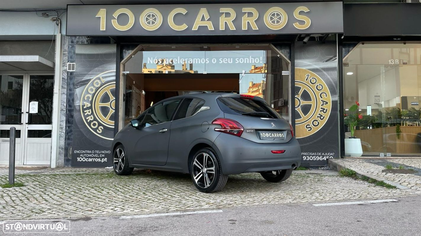 Peugeot 208 1.2 PureTech GT Line - 4