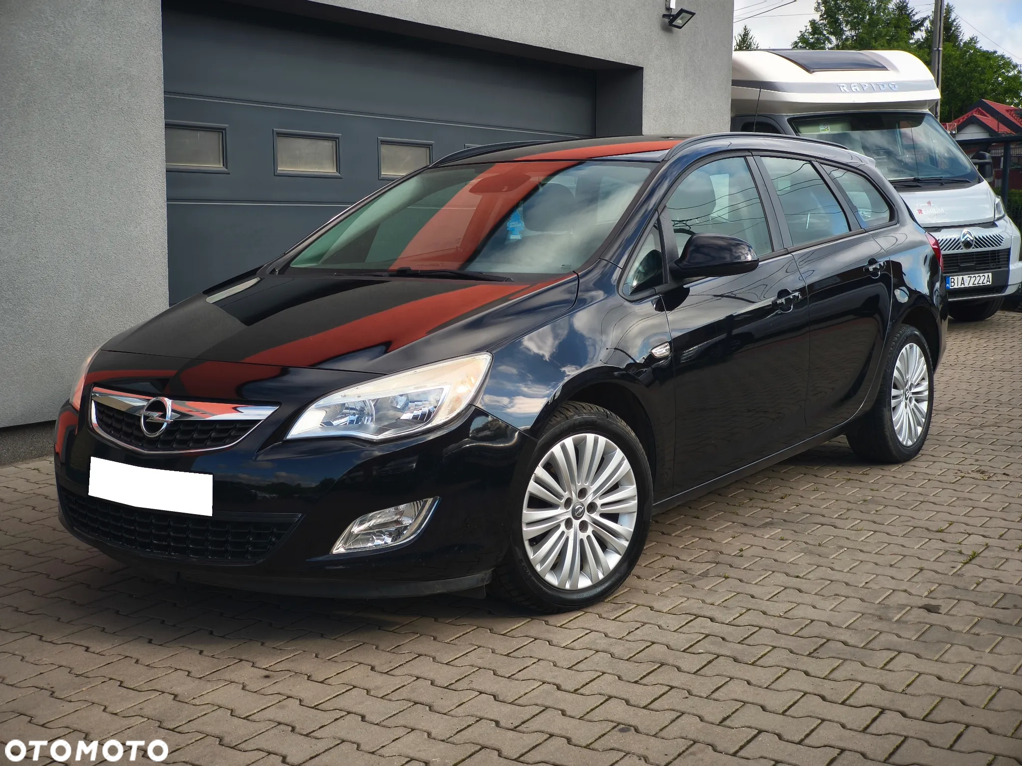 Opel Astra IV 1.3 CDTI Cosmo ecoFLEX - 2