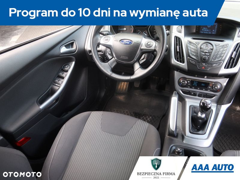 Ford Focus - 8